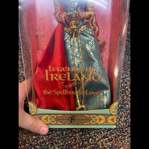 Barbie Legends of Ireland Collection The Spellbound Lover Doll 2004 Mattel G8070 - Picture 3 of 8